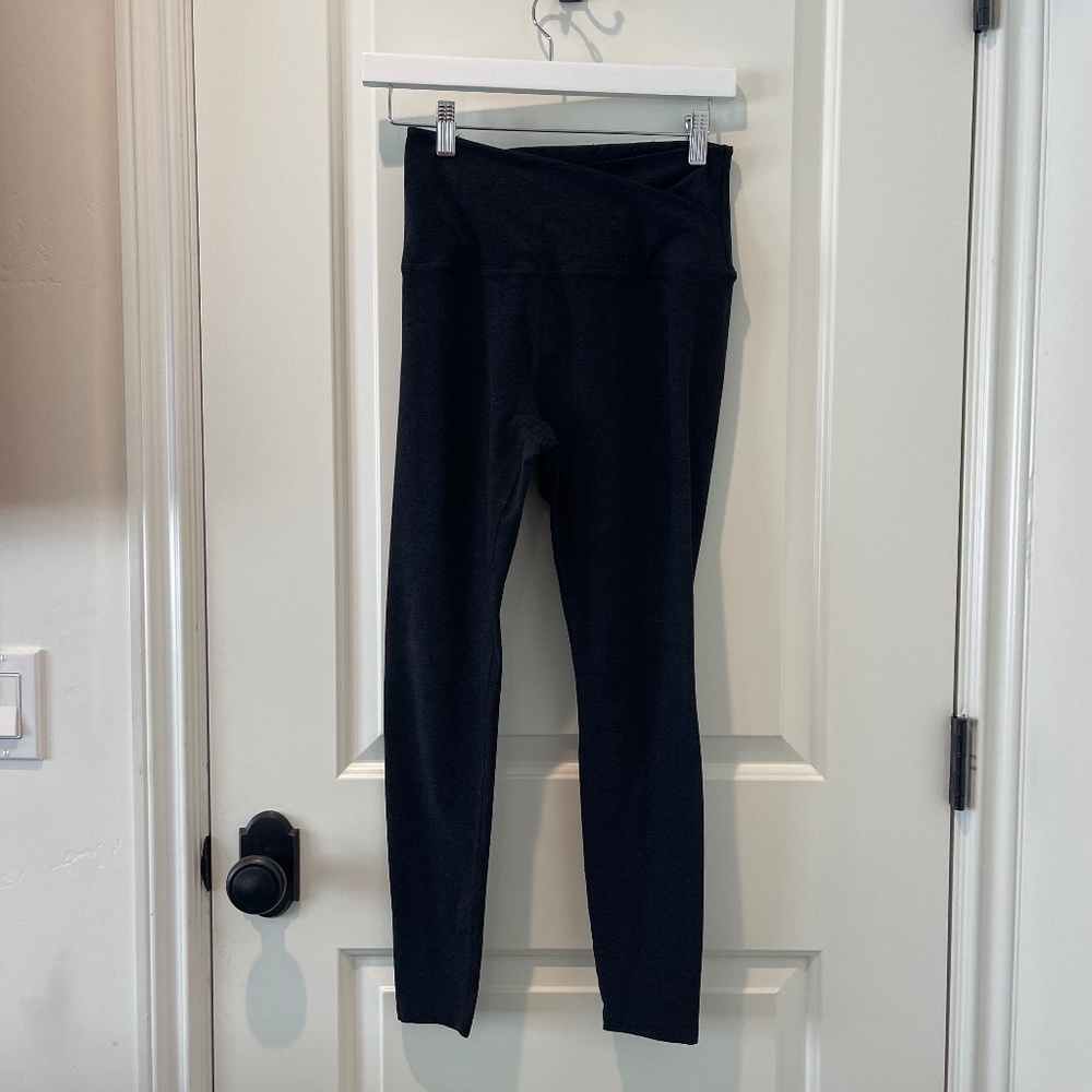 BEYOND YOGA black leggings